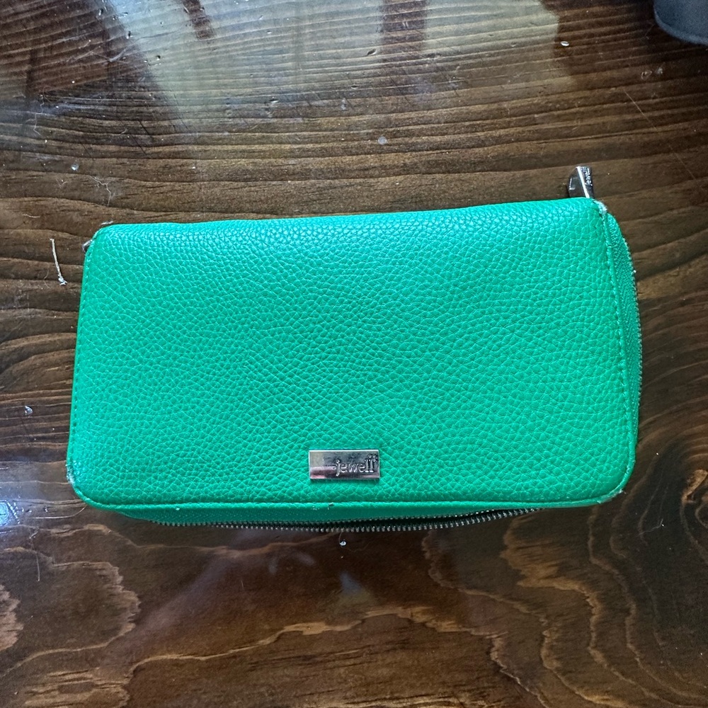 Green Women's Wallet